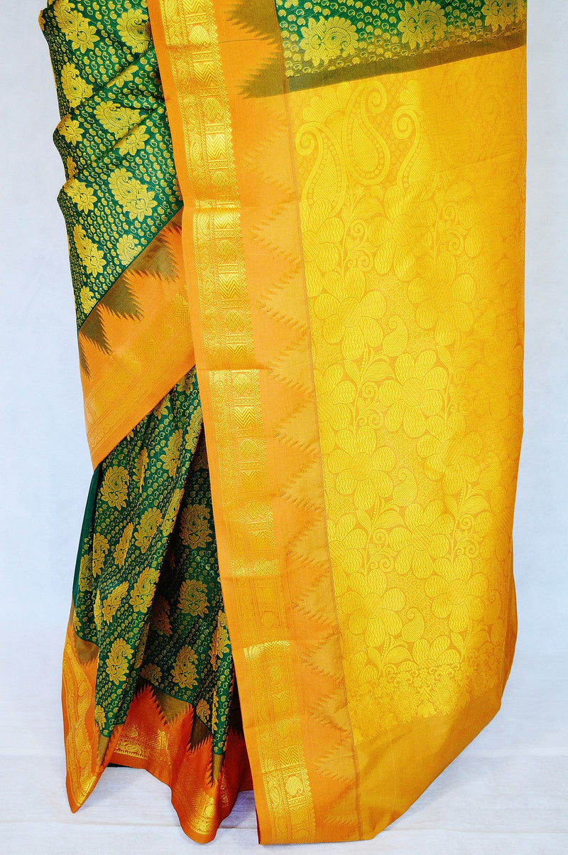 Green Colour Kanchipuram Pattu  Silk Saree