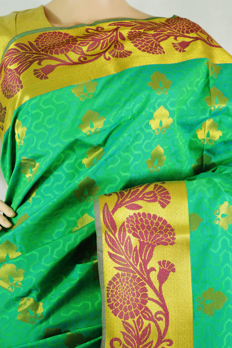 Spring Green  & Gold Colour Kanchipuram Silk Saree