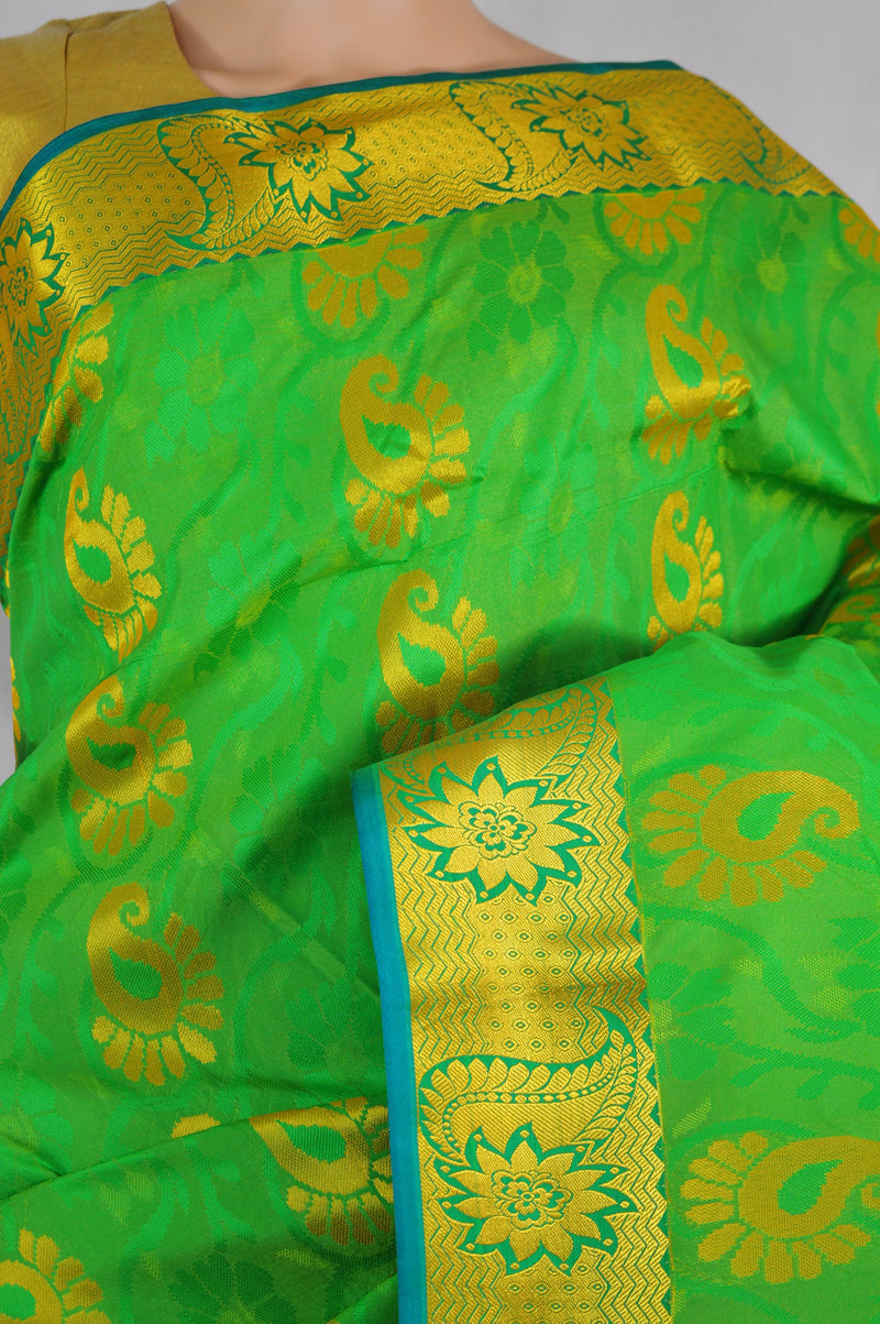 Light green & Gold Colour Kanchipuram Silk Saree